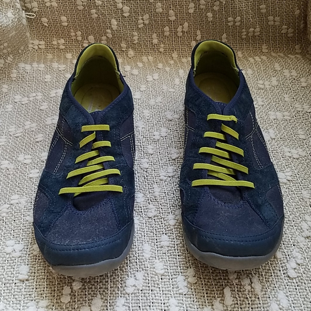 Clarks sneakers